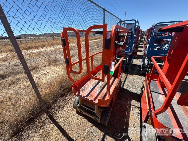 JLG 1230ES Vertical Mast Lift Personel Platformları ve Cephe Asansörleri
