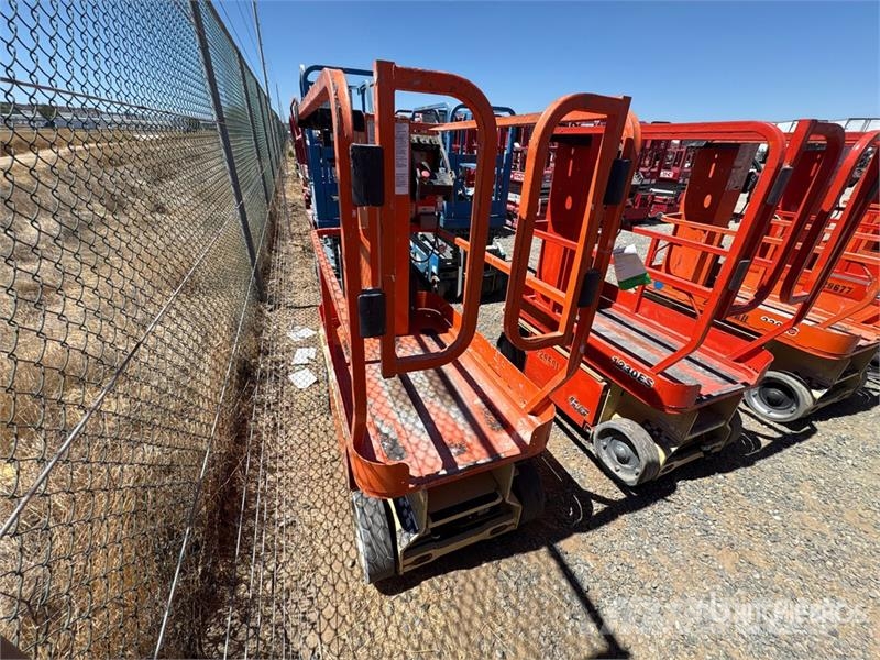 JLG 1230ES Vertical Mast Lift Personel Platformları ve Cephe Asansörleri