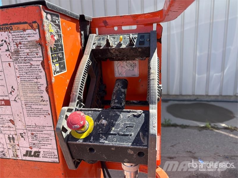 JLG 1230ES Vertical Mast Lift Vertikální sloupové výtahy