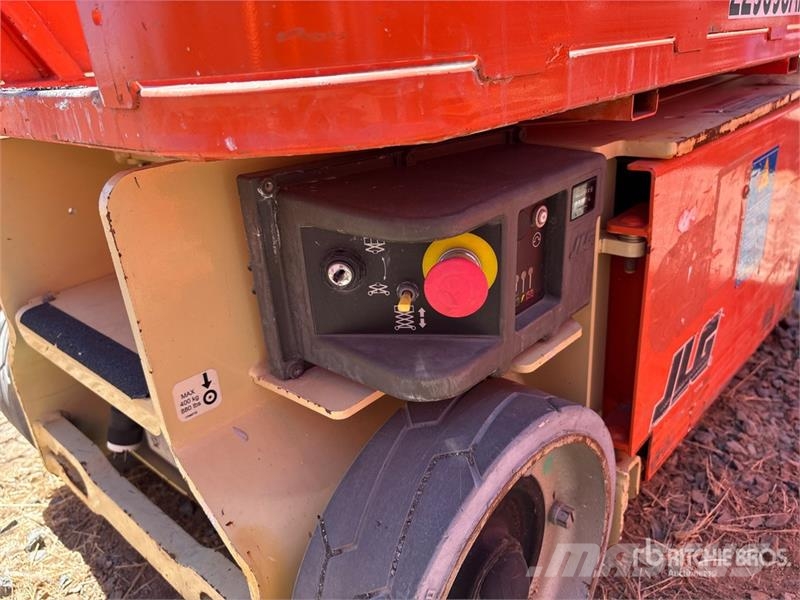 JLG 1230ES Vertical Mast Lift Personel Platformları ve Cephe Asansörleri