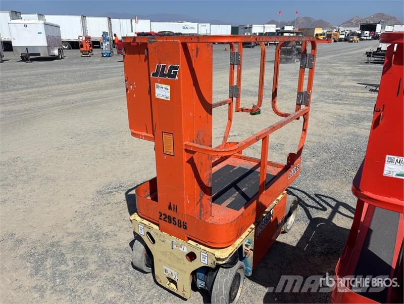 JLG 1230ES Vertical Mast Lift Vertikalna dvigala
