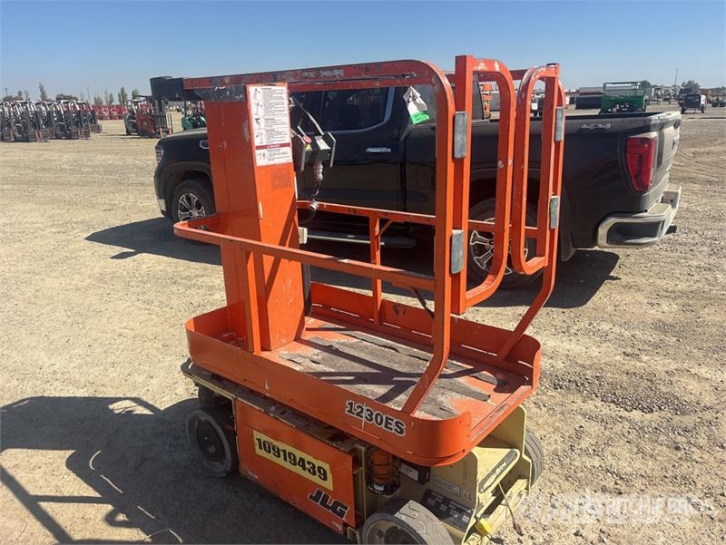 JLG 1230ES Vertical Mast Lift Plataformas elevatórias verticais