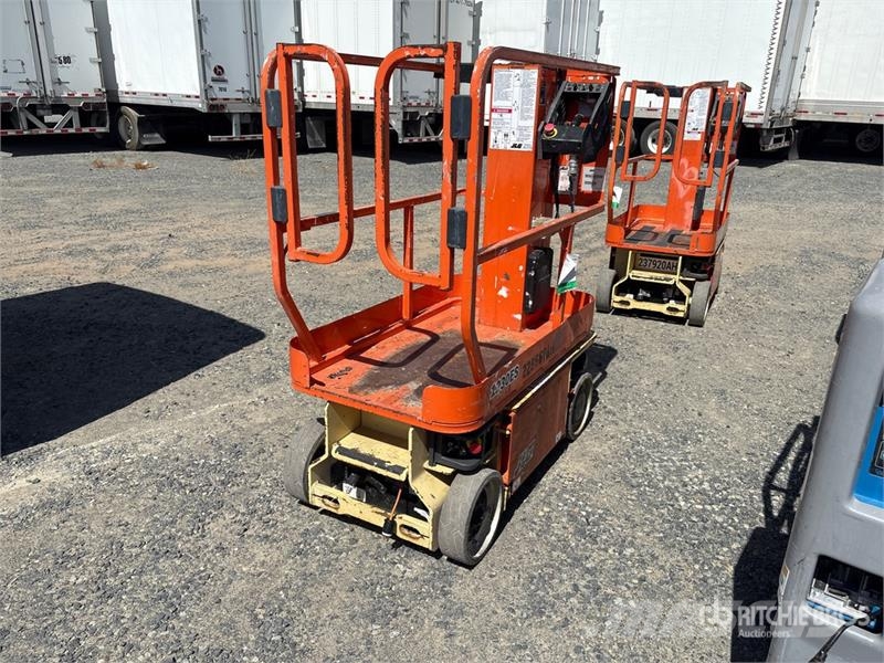 JLG 1230ES Vertical Mast Lift Vertikalna dvigala