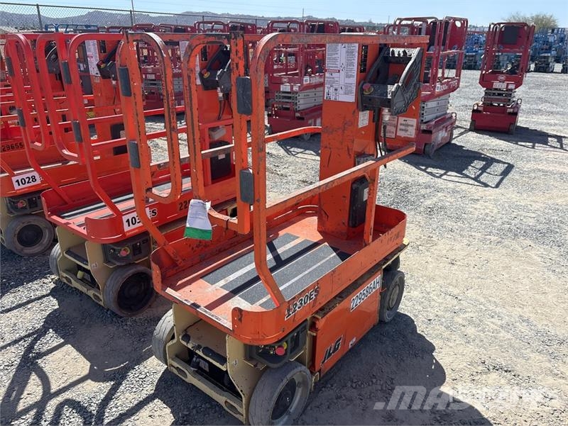 JLG 1230ES Vertical Mast Lift Vertikalna dvigala