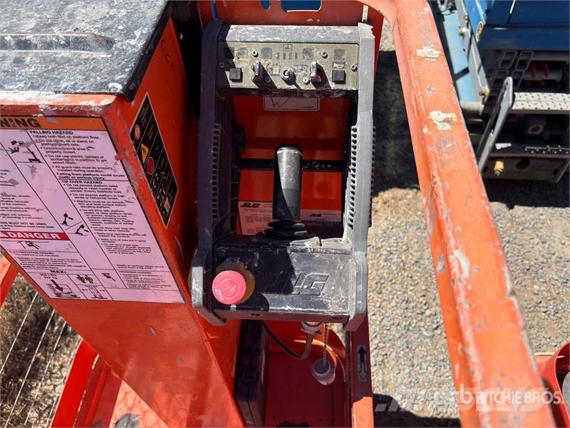 JLG 1230ES Vertical Mast Lift Personel Platformları ve Cephe Asansörleri