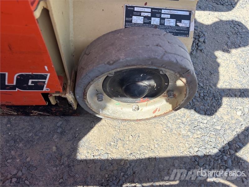 JLG 1230ES Vertical Mast Lift Vertikalna dvigala