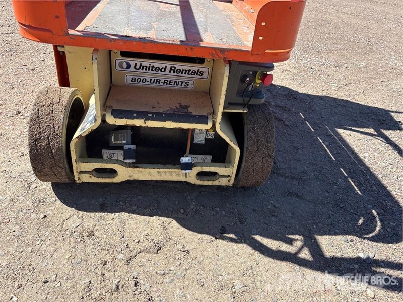 JLG 1230ES Vertical Mast Lift Vertikální sloupové výtahy