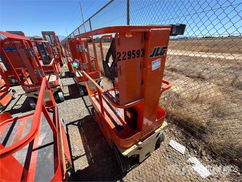 JLG 1230ES Vertical Mast Lift Personel Platformları ve Cephe Asansörleri