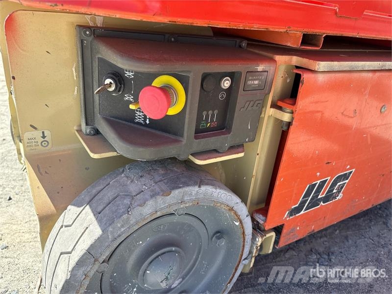 JLG 1230ES Vertical Mast Lift Vertikální sloupové výtahy