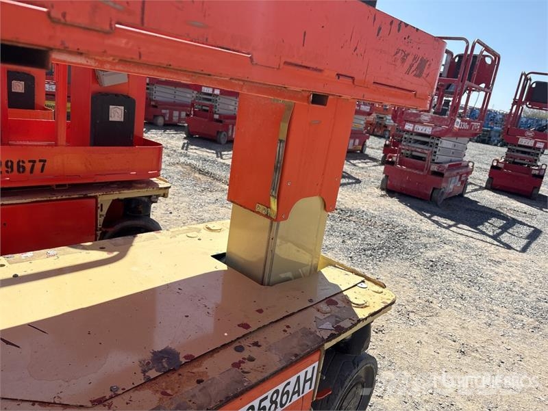 JLG 1230ES Vertical Mast Lift Vertikalna dvigala