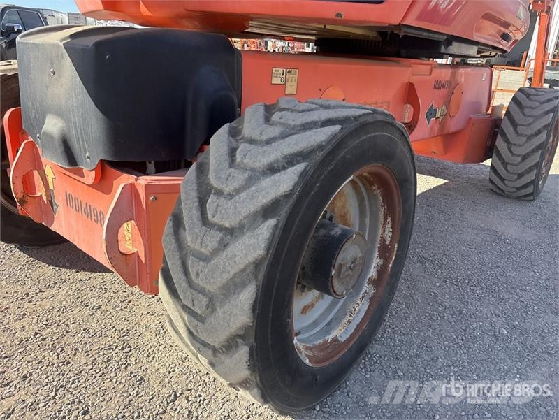 JLG 1250AJP 2WD Diesel Articulating Boom Lift Articulated boom lifts