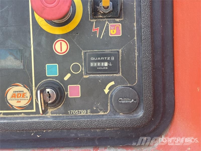JLG 1250AJP 2WD Diesel Articulating Boom Lift Articulated boom lifts