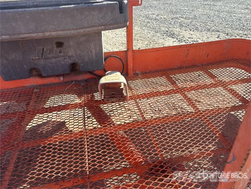 JLG 1250AJP 2WD Diesel Articulating Boom Lift Articulated boom lifts