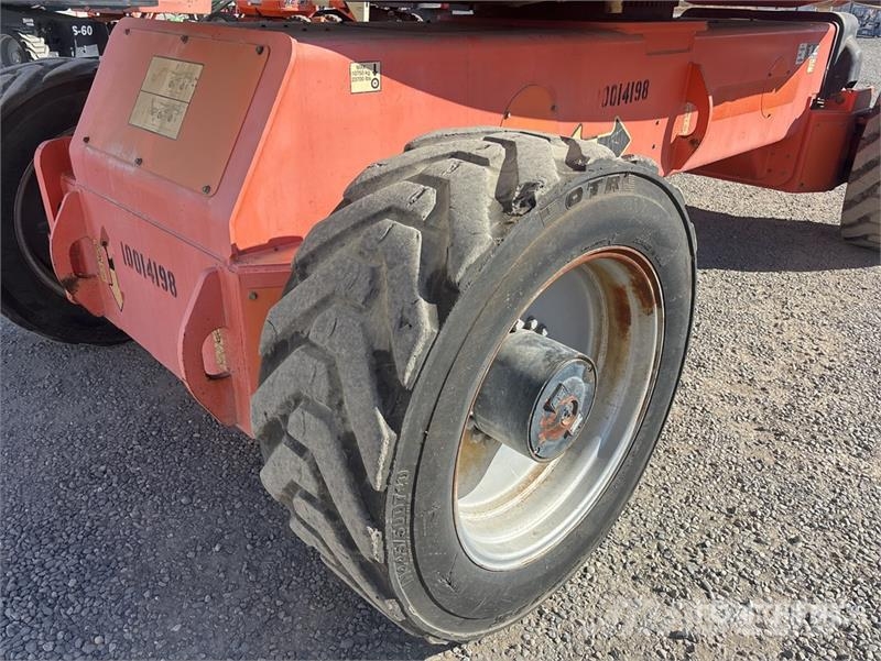 JLG 1250AJP 2WD Diesel Articulating Boom Lift Articulated boom lifts