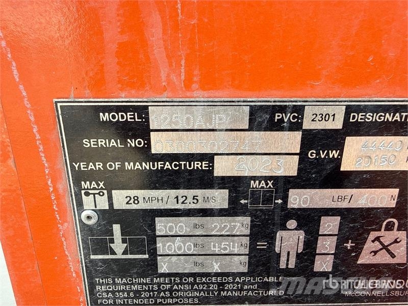 JLG 1250AJP 4WD Diesel Articulating Boom Lift 관절형 전동이동 리프트