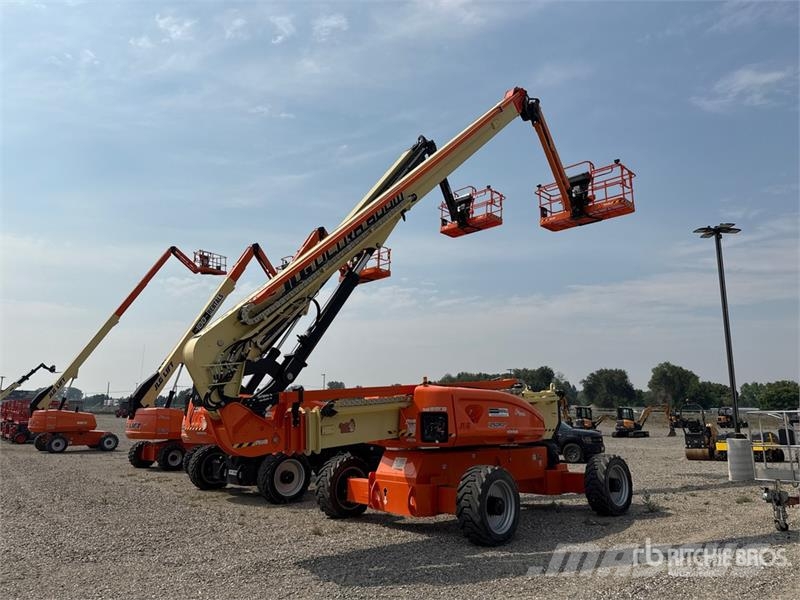 JLG 1250AJP 4WD Diesel Articulating Boom Lift 관절형 전동이동 리프트