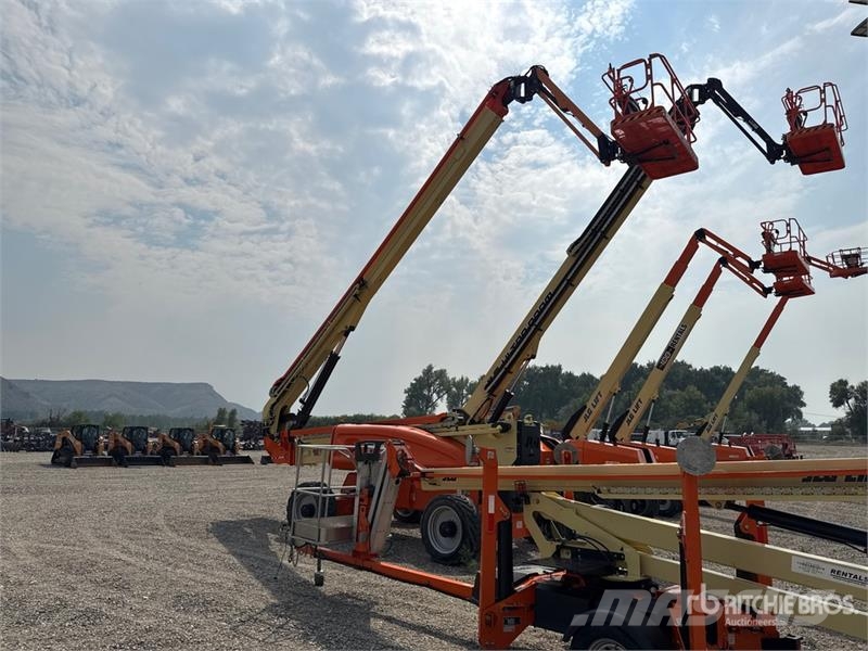 JLG 1250AJP 4WD Diesel Articulating Boom Lift 관절형 전동이동 리프트