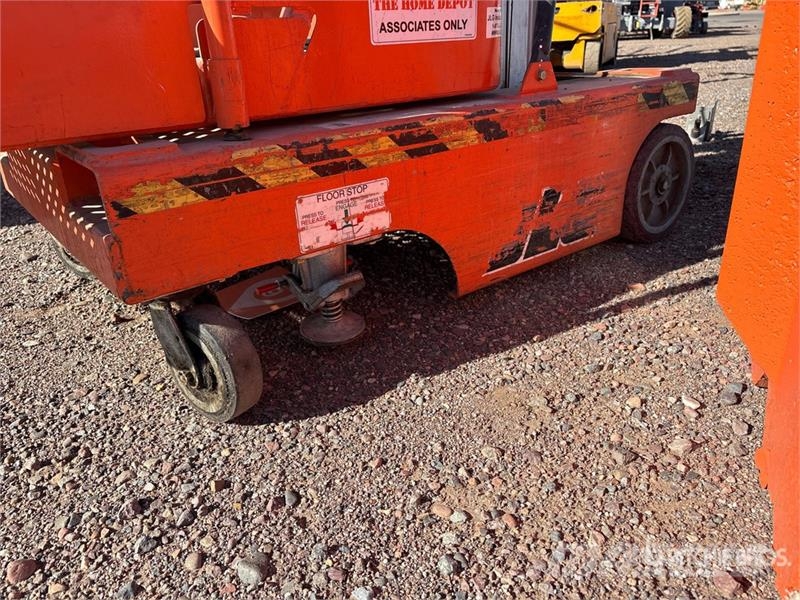JLG 12SP Vertical Mast Lift 客货电梯