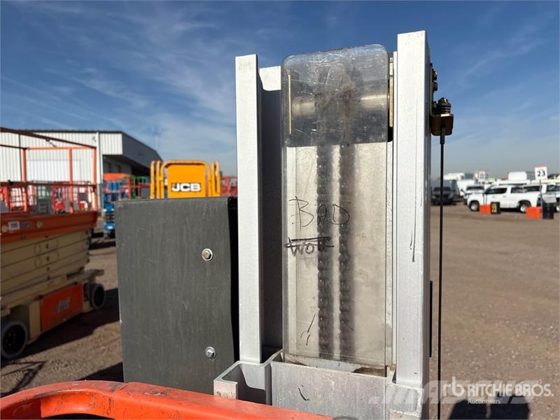 JLG 12SP Vertical Mast Lift 客货电梯
