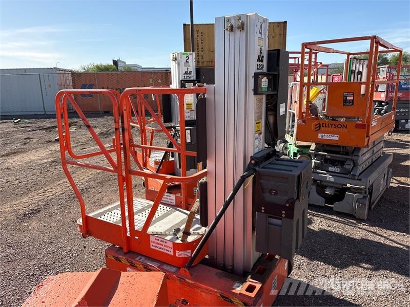 JLG 12SP Vertical Mast Lift 客货电梯