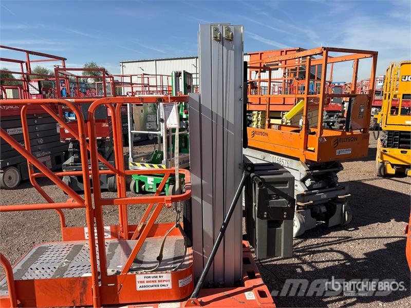 JLG 12SP Vertical Mast Lift Вертикальні щоглові підйомники