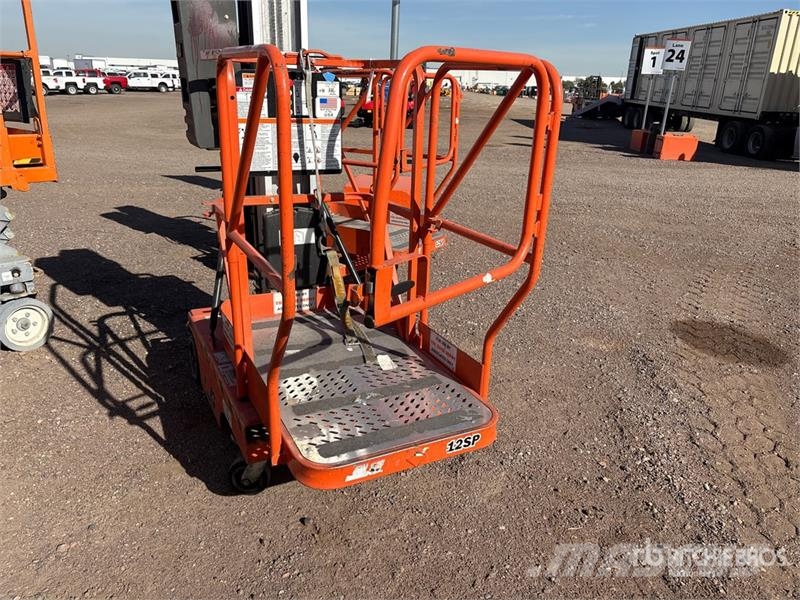 JLG 12SP Vertical Mast Lift Вертикальні щоглові підйомники