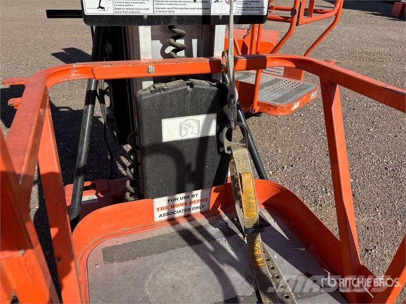JLG 12SP Vertical Mast Lift Вертикальні щоглові підйомники