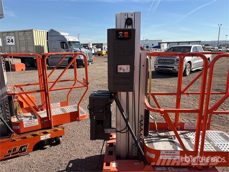 JLG 12SP Vertical Mast Lift Вертикальні щоглові підйомники