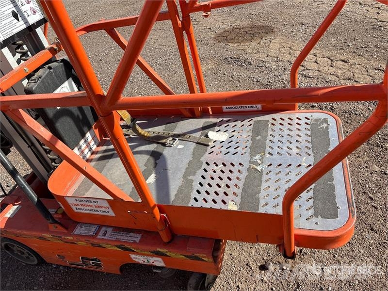 JLG 12SP Vertical Mast Lift Вертикальні щоглові підйомники