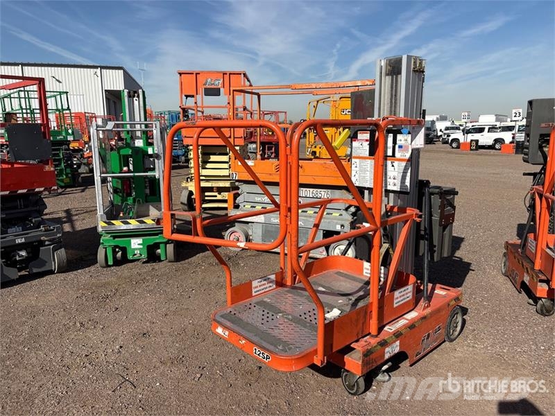 JLG 12SP Vertical Mast Lift Вертикальні щоглові підйомники