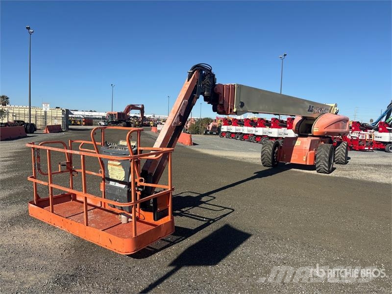 JLG 1350SJP 4WD Diesel Telescopic Boom Lift - Factory  Nacelles télescopiques