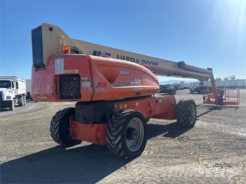 JLG 1350SJP 4WD Diesel Telescopic Boom Lift - Factory  Nacelles télescopiques