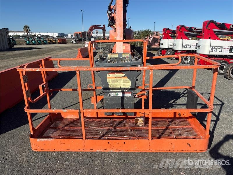 JLG 1350SJP 4WD Diesel Telescopic Boom Lift - Factory  Nacelles télescopiques