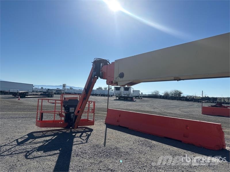 JLG 1350SJP 4WD Diesel Telescopic Boom Lift - Factory  Nacelles télescopiques