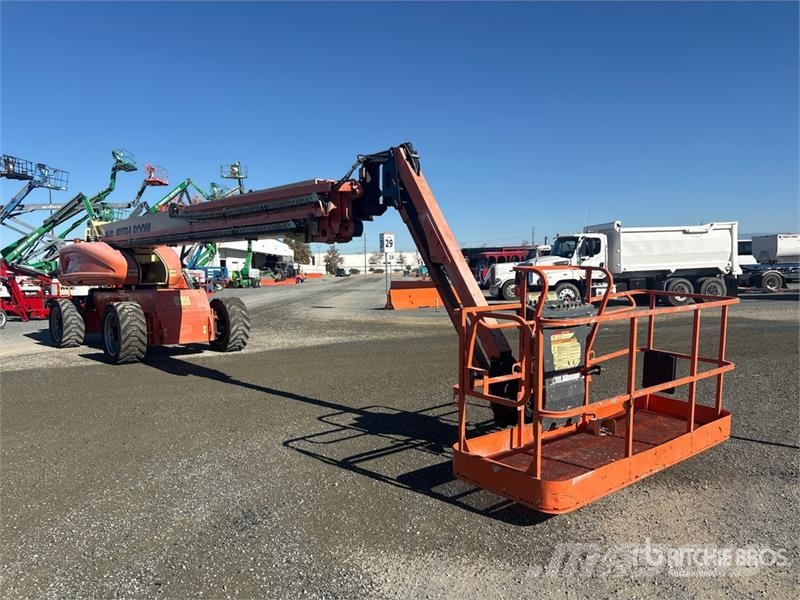 JLG 1350SJP 4WD Diesel Telescopic Boom Lift - Factory  Nacelles télescopiques