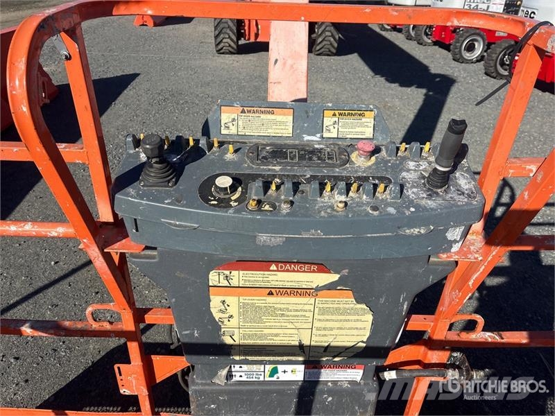 JLG 1350SJP 4WD Diesel Telescopic Boom Lift - Factory  Nacelles télescopiques