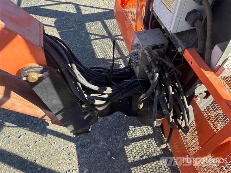 JLG 1350SJP 4WD Diesel Telescopic Boom Lift - Factory  Nacelles télescopiques