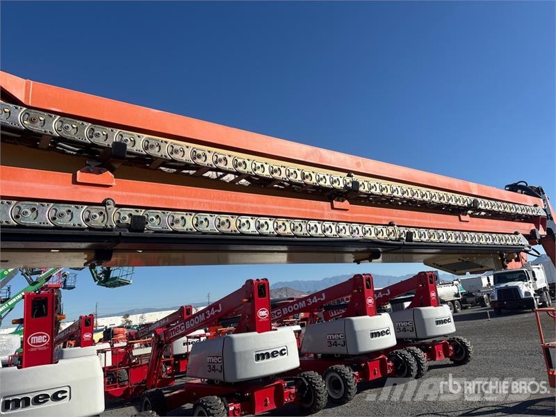JLG 1350SJP 4WD Diesel Telescopic Boom Lift - Factory  Nacelles télescopiques