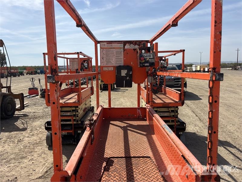 JLG 1932R Electric Scissor Lift رافعات مقصية الشكل