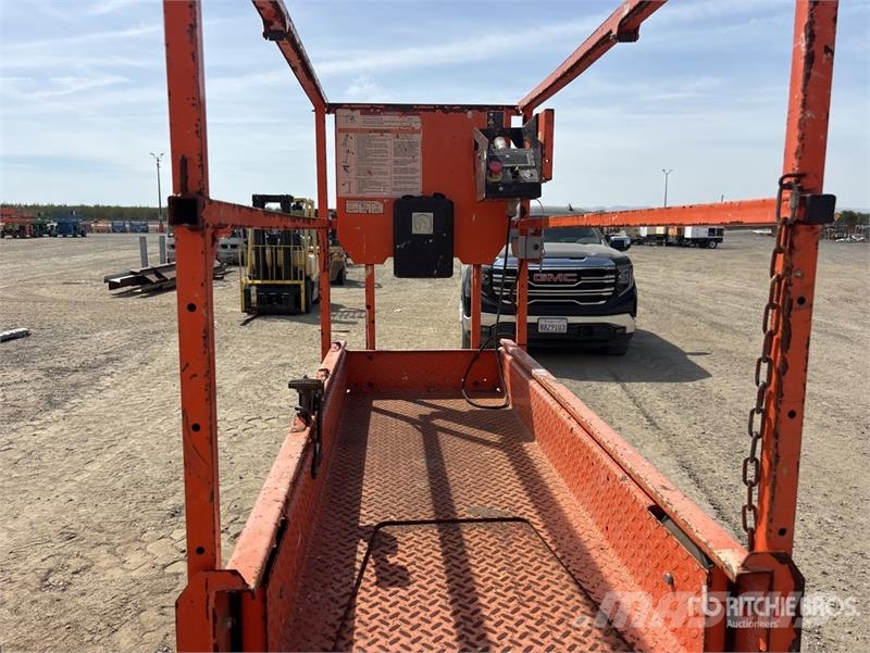 JLG 1932RS Škaraste platforme