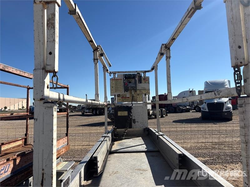 JLG 2032ES Electric Scissor Lift (Inoperable) 剪叉式升降机