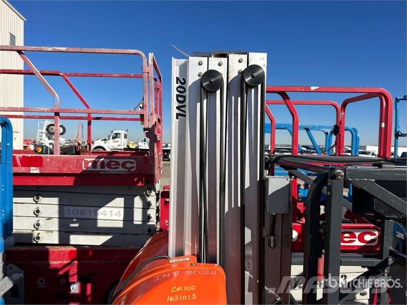 JLG 20DVL Axxessor Vertical Mast Lift Vertical mast lifts