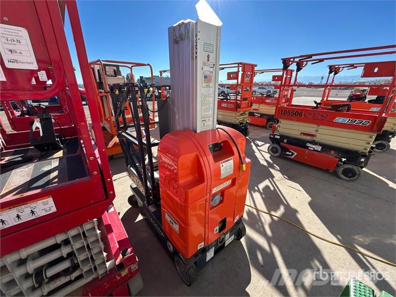 JLG 20DVL Axxessor Vertical Mast Lift Vertical mast lifts