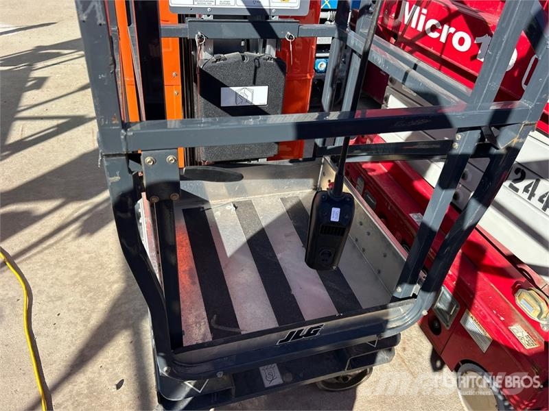 JLG 20DVL Vertical Mast Lift (Inoperable) 垂直升降工作台