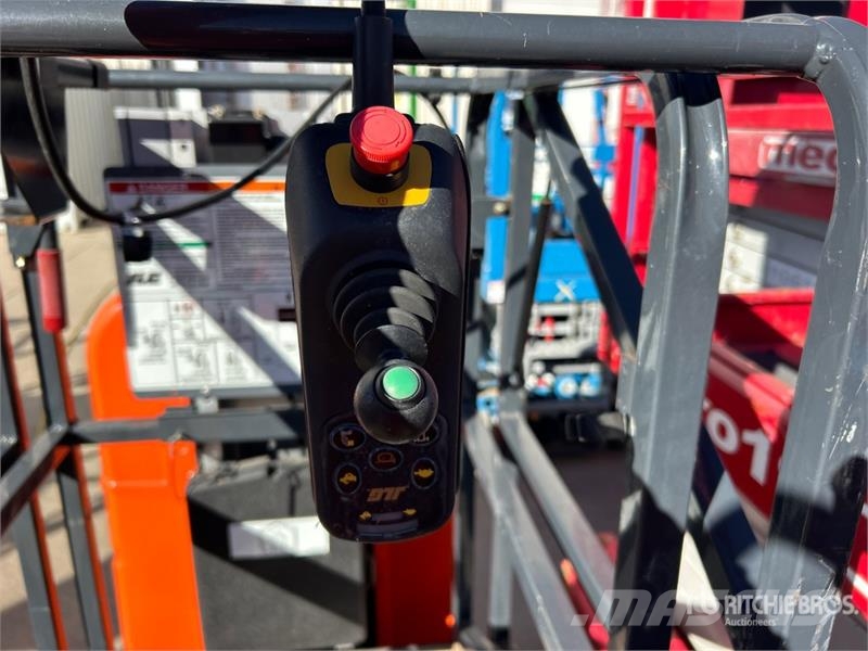 JLG 20DVL Vertical Mast Lift (Inoperable) 垂直升降工作台