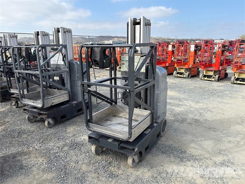 JLG 20MVL Vertical Mast Lift Plataformas elevatórias verticais