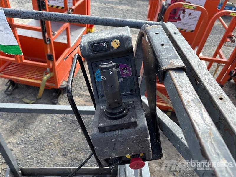 JLG 20MVL Vertical Mast Lift Plataformas elevatórias verticais