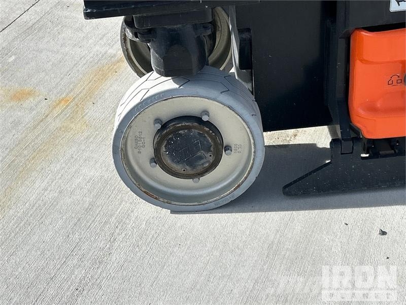JLG 2630ES Electric Scissor Lift Elevadores de tesoura