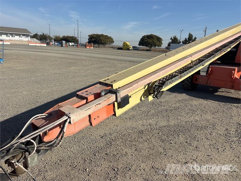 JLG 2WD Dual Fuel Articulating Boom Lift Articulated boom lifts