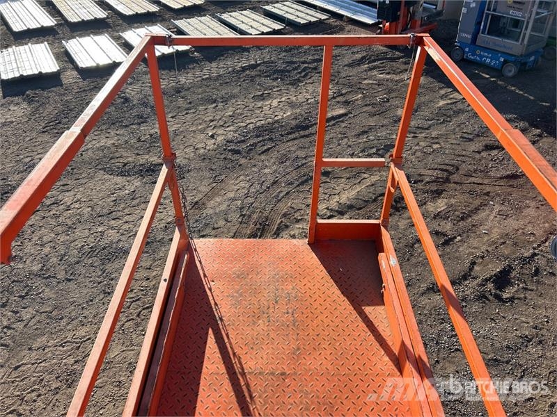 JLG 3248RS Ollós emelők